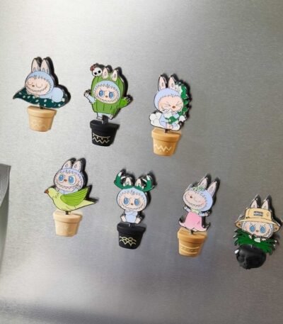 Badge Labubu – The Monsters Fall in Wild Series